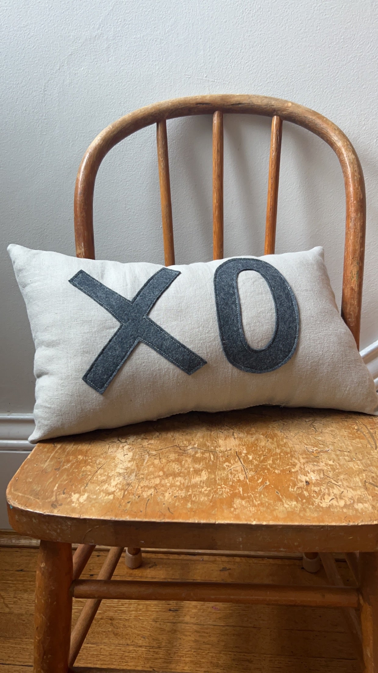 XO Valentines Day Pillow