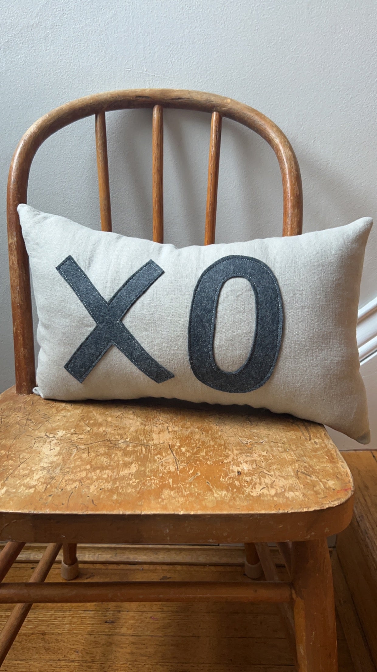 XO Valentines Day Pillow