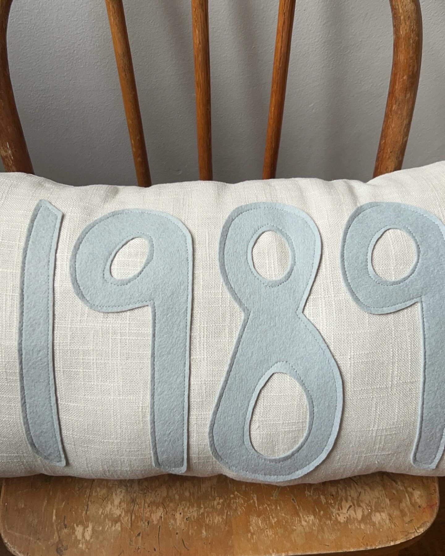 1989 Swiftie Pillow-Taylor Swift Pillow