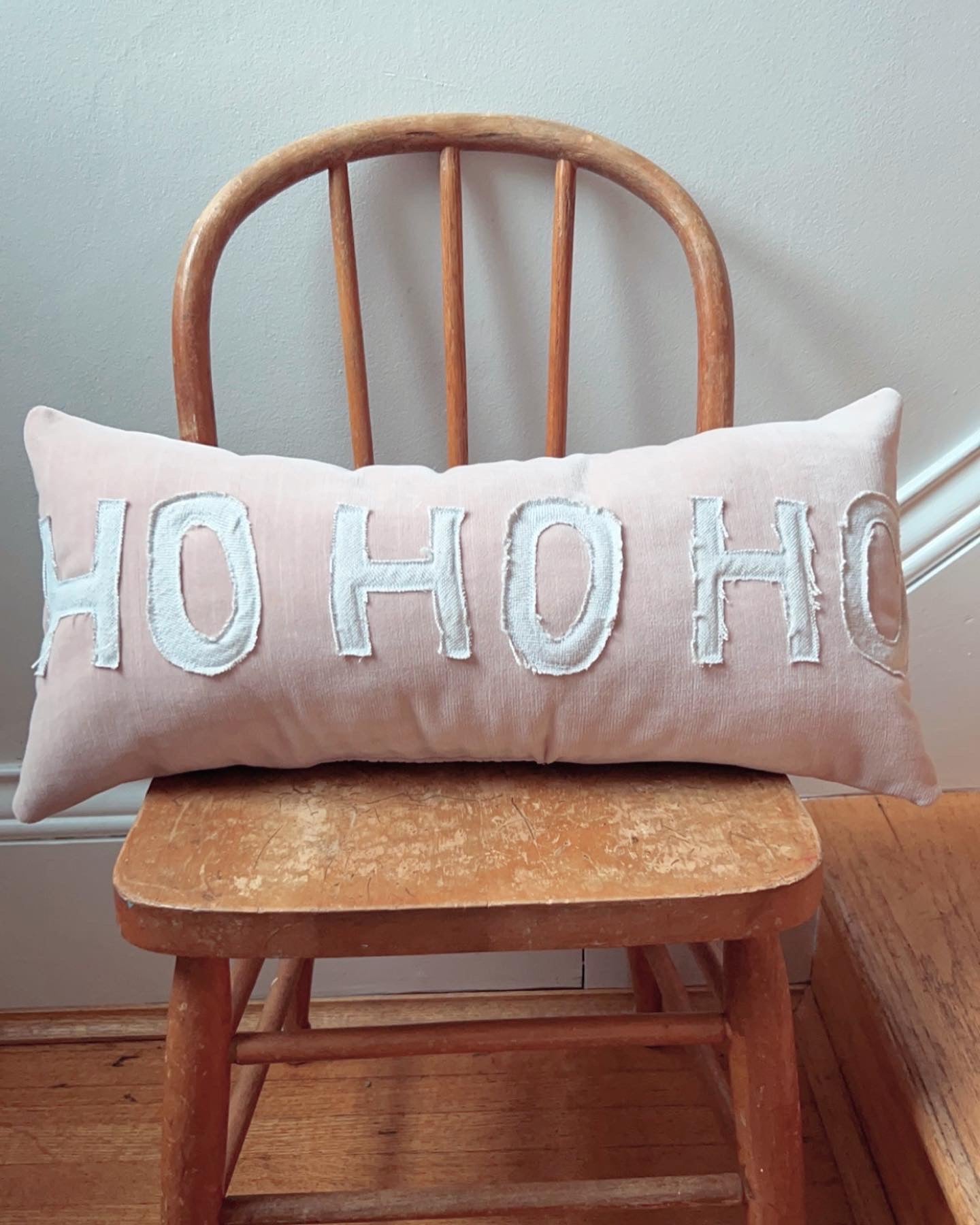 HO HO HO Christmas Pillow in Pink Velvet and Linen