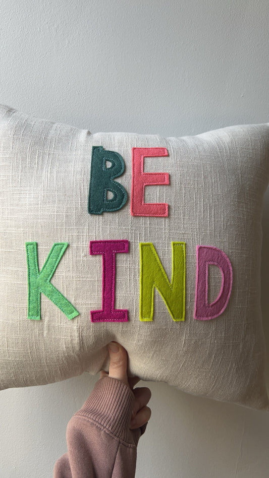 BE KIND Pillow in Felt and Linen